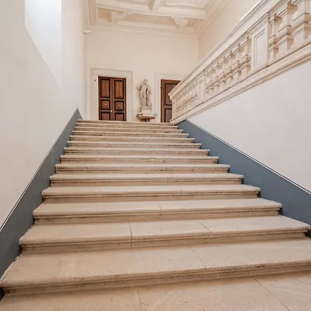 Palazzo Picalfieri D Epoca Apartamento LʼAquila