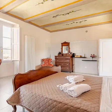 Apartament Palazzo Picalfieri D Epoca LʼAquila