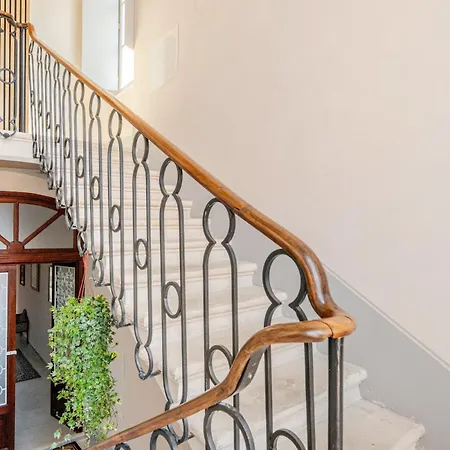 Palazzo Picalfieri D Epoca LʼAquila